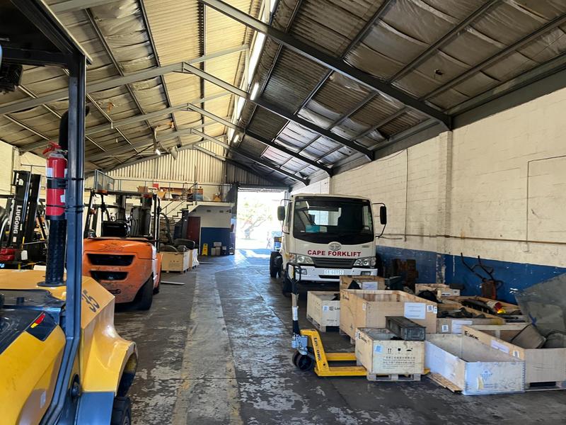 To Let Commercial Property for Rent in Montague Gardens Western Cape